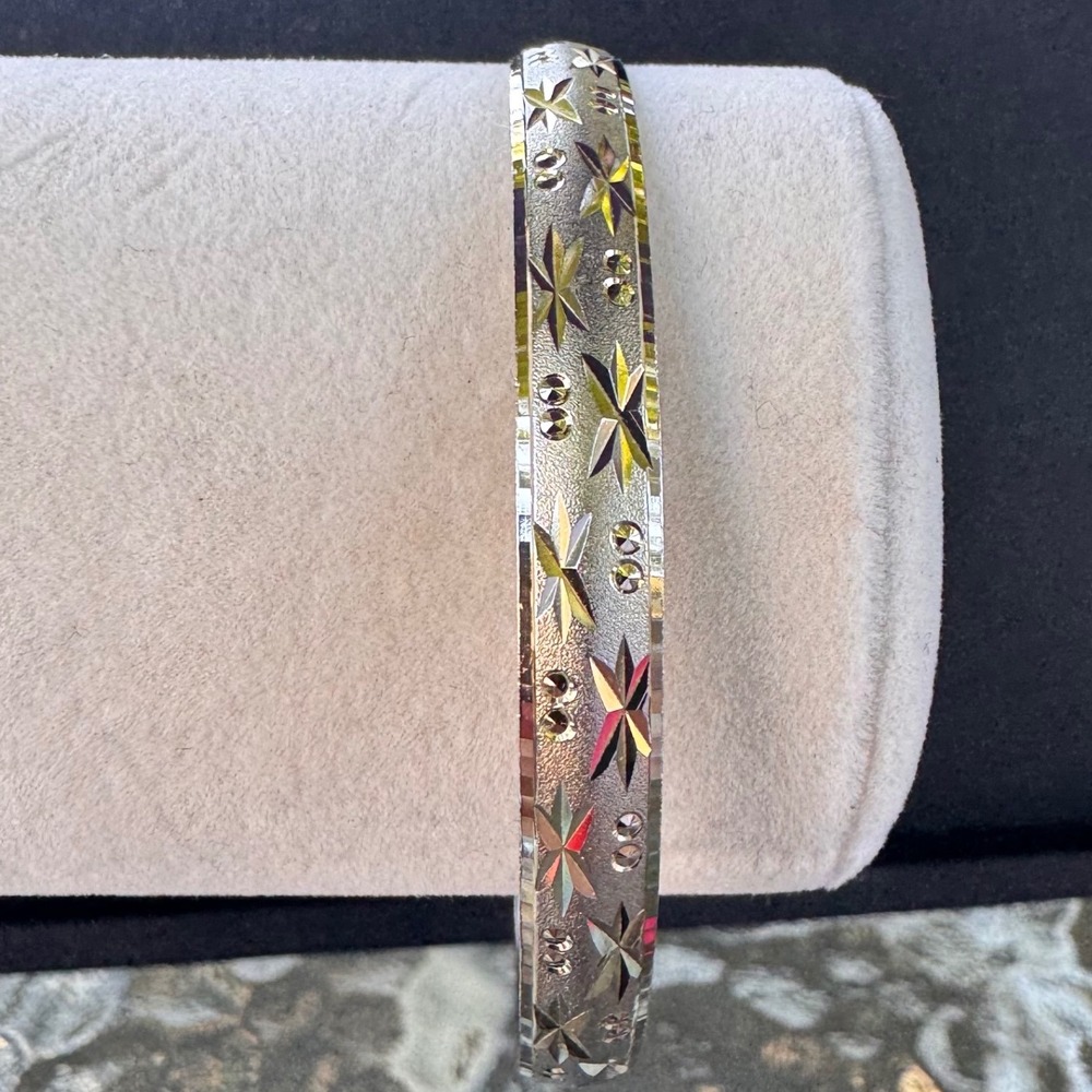 Bangle‎ Bracelet Gold Tone Etched Design Costume Jewelry 2.5" Diameter